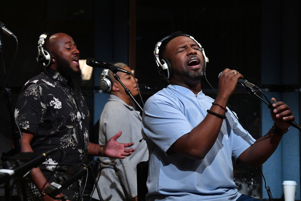 VaShawn Mitchell Performs Live On SiriusXM's Kirk Franklin's Praise Channel At The SiriusXM Studios In Washington DC