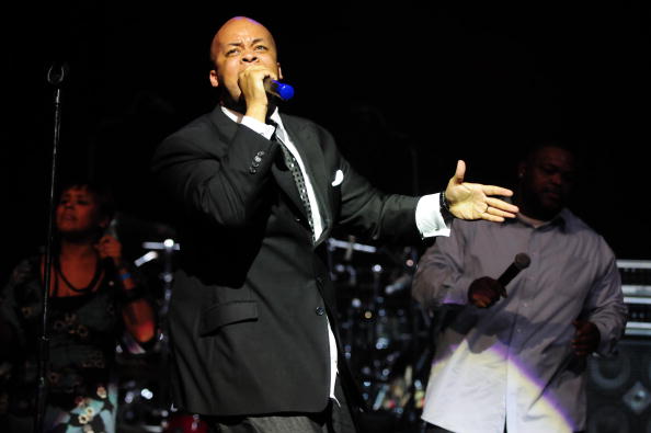 Kirk Franklin Performs A Tribute to Mothers